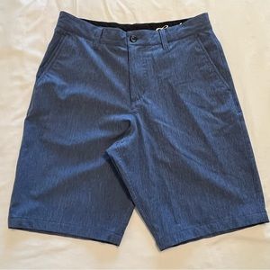 Caribbean Blue Men's Casual Shorts. Size 30